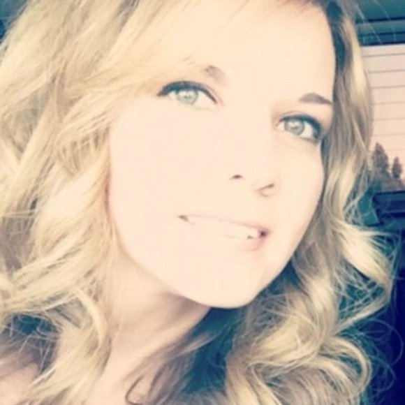 Meet your Posher, Brandi - Picture 1 of 1